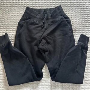 Lululemon joggers size 2